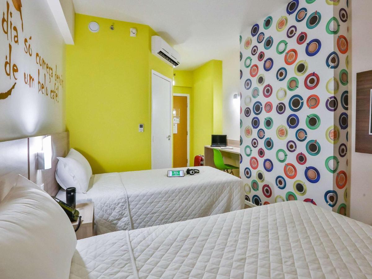 Отель Ibis Styles Витория-да-Конкиста Экстерьер фото